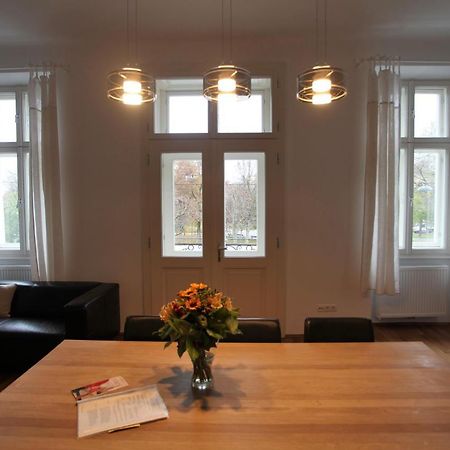 Casa Nostra - Ausgefallene Wohnung Am Augarten Viena Exterior foto