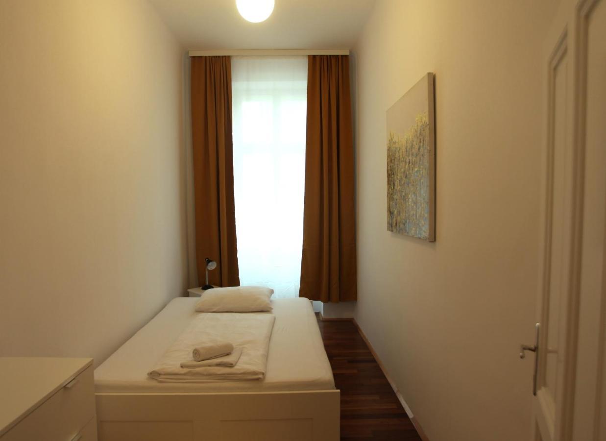 Casa Nostra - Ausgefallene Wohnung Am Augarten Viena Exterior foto